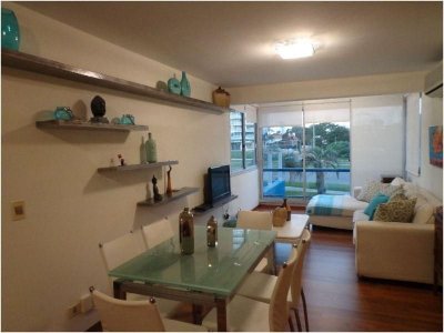 Apartamento en venta Playa Mansa 2 dormitorios