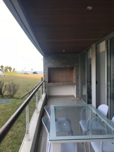 Apartamento en venta Playa Mansa 2 dormitorios