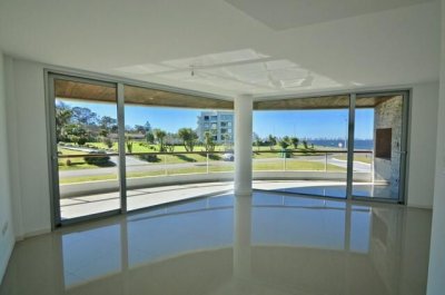 Apartamento en venta Playa Mansa 3 dormitorios