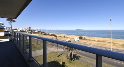 Apartamento en venta Playa Mansa 2 dormitorios