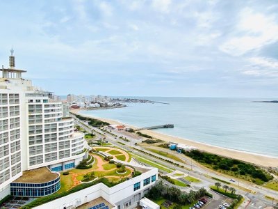 Apartamento en venta Playa Mansa 2 dormitorios