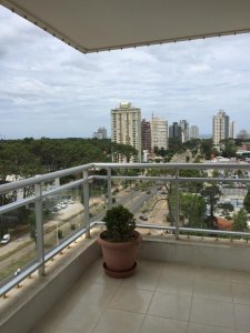 Venta apartamento 3 dormitorios sobre Roosevelt Punta del Este