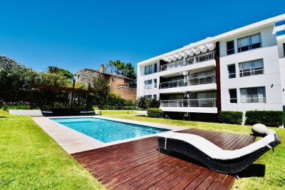Venta de Apartamento 2 DORMITORIOS en Playa Brava, Punta del Este
