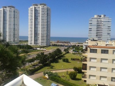Apartamento en venta Playa Brava 4 dormitorios
