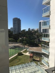 Apartamento en alquiler temporario Playa Mansa 2 dormitorios