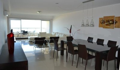 Apartamento en alquiler temporario Playa Brava 3 dormitorios