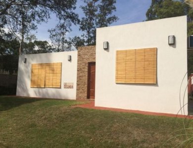 Venta de Casa 2 DORMITORIOS en La Barra, Punta del Este.
