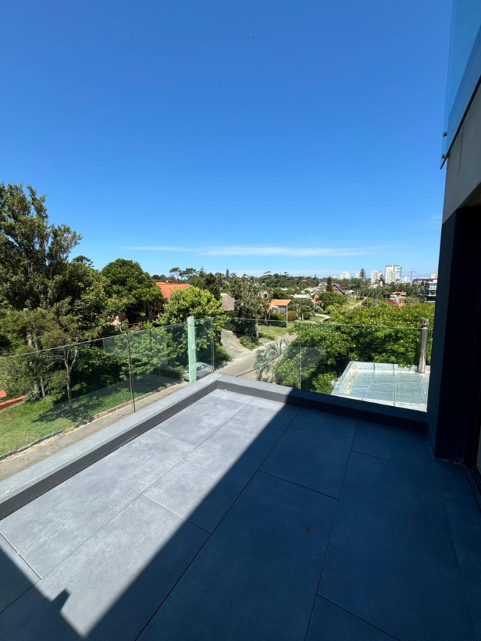 VENTA APARTAMENTO 2 DORM y 12 MANSA