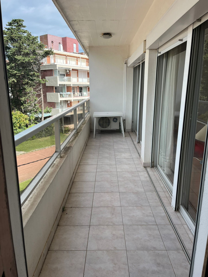 Alquiler TEMPORADA, Apato. 2 Dormitorios Zona Mansa.