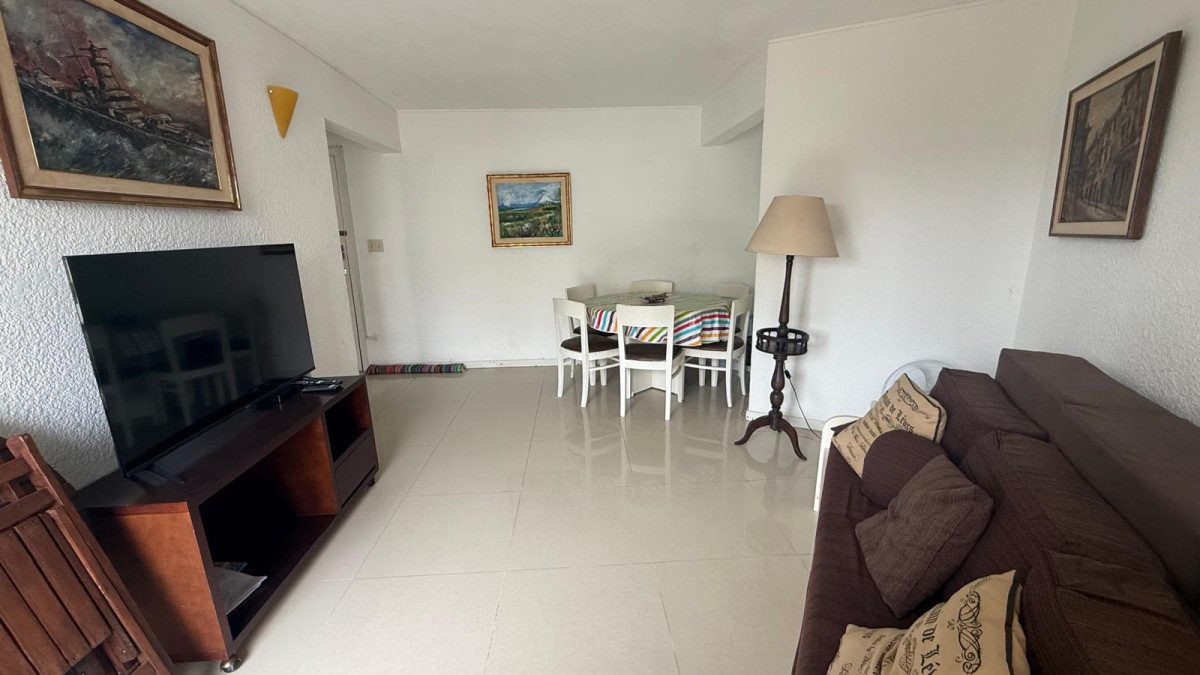 VENTA 1 DORMITORIO BRAVA CON GARAGE