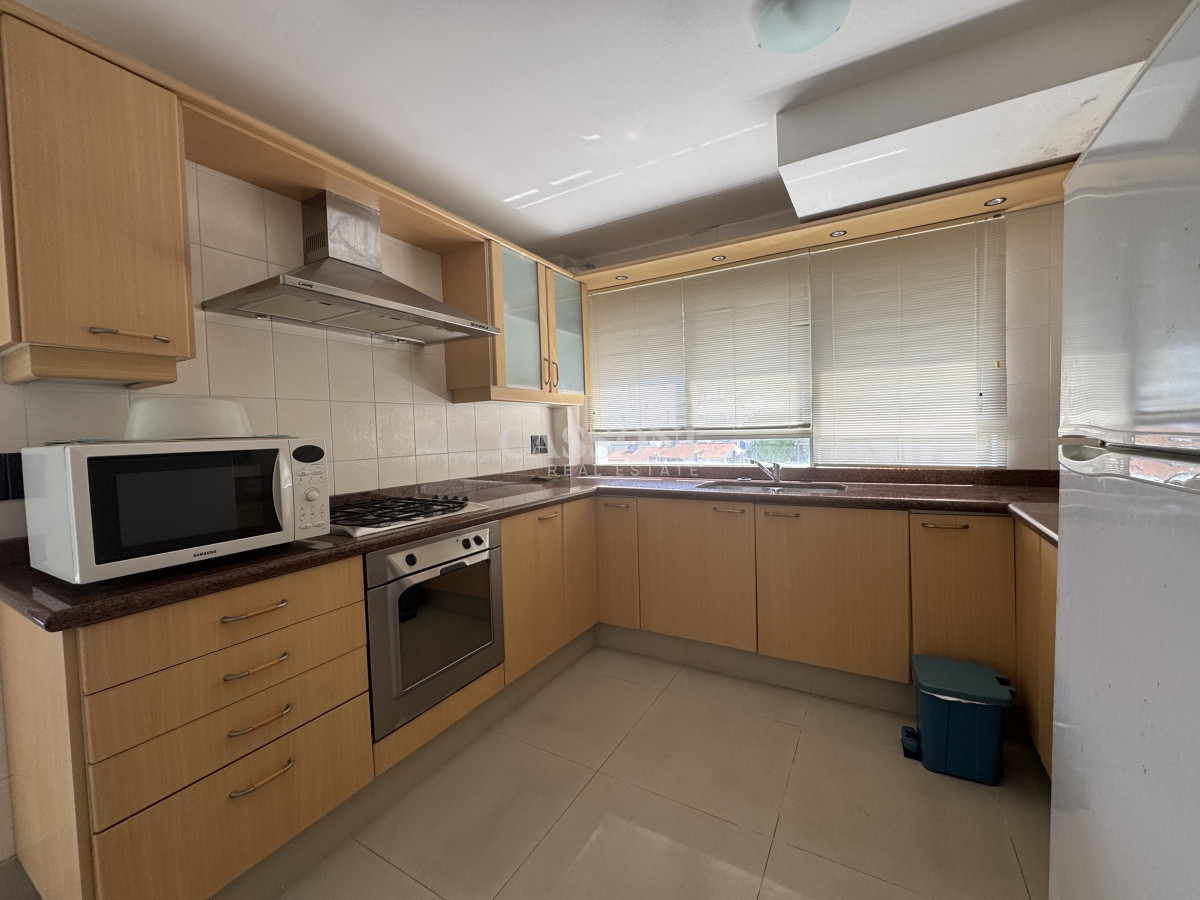 Venta apto Puerto 4 dormitorios y servicio - Imagen 9