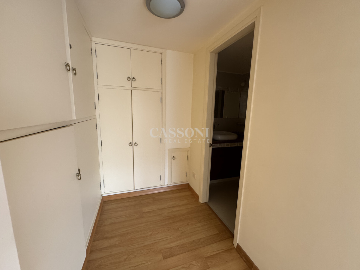 Venta apto Puerto 4 dormitorios y servicio - Imagen 12