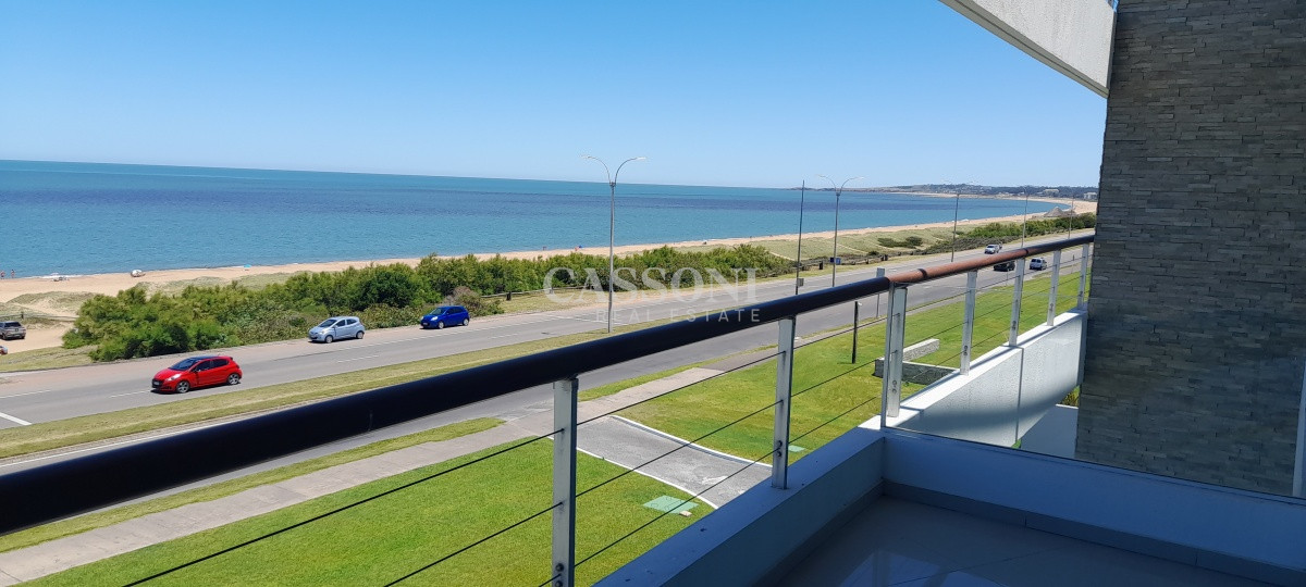 Confortable Frente a Playa Mansa - Imagen 2