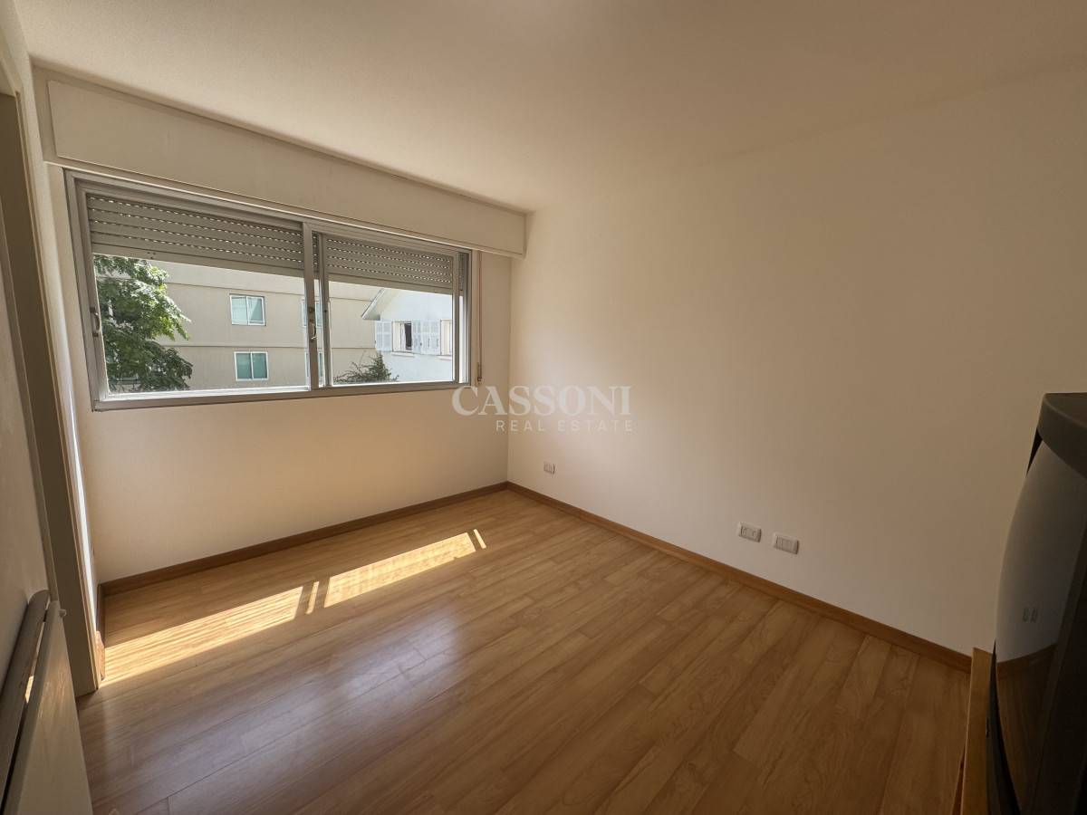 Venta apto Puerto 4 dormitorios y servicio - Imagen 10