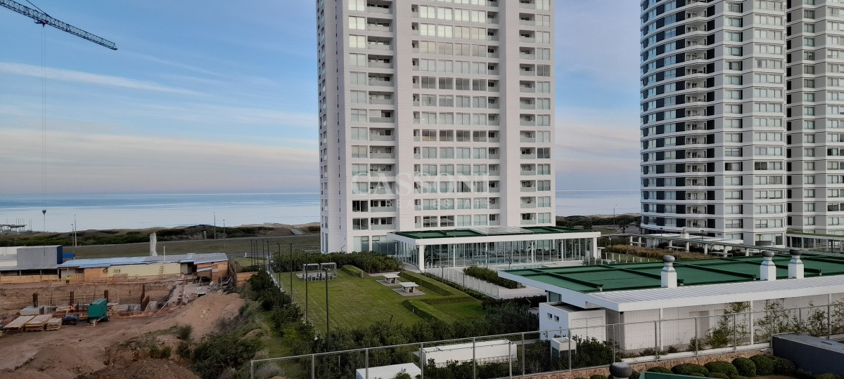 Venta y Alquiler Anual, Apartamento 2 Dormitorios + Dep, Torre Look Brava - Imagen 2