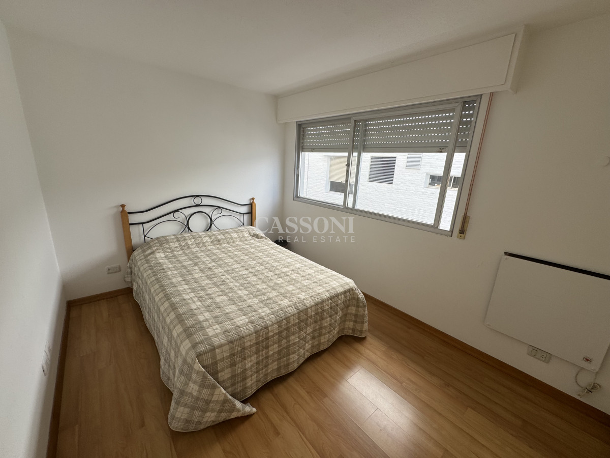 Venta apto Puerto 4 dormitorios y servicio - Imagen 13