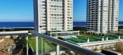Venta de apto en torre premium 3 dormitorios