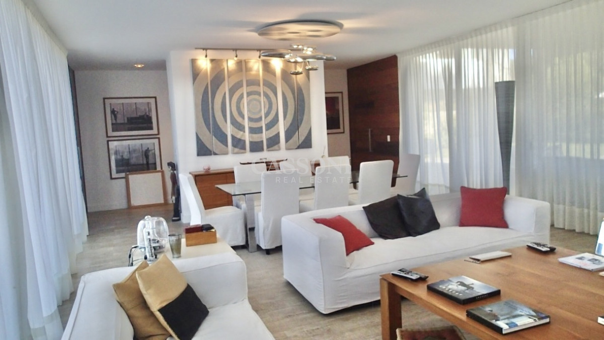 Espectacular Casa En La Arbolada 4 Dormitorios - Imagen 12
