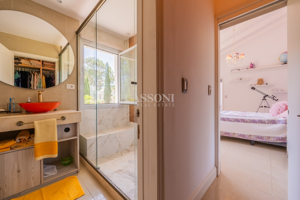 Venta, Espectacular Residencia en Barrio Privado, La Arbolada - Imagen 24