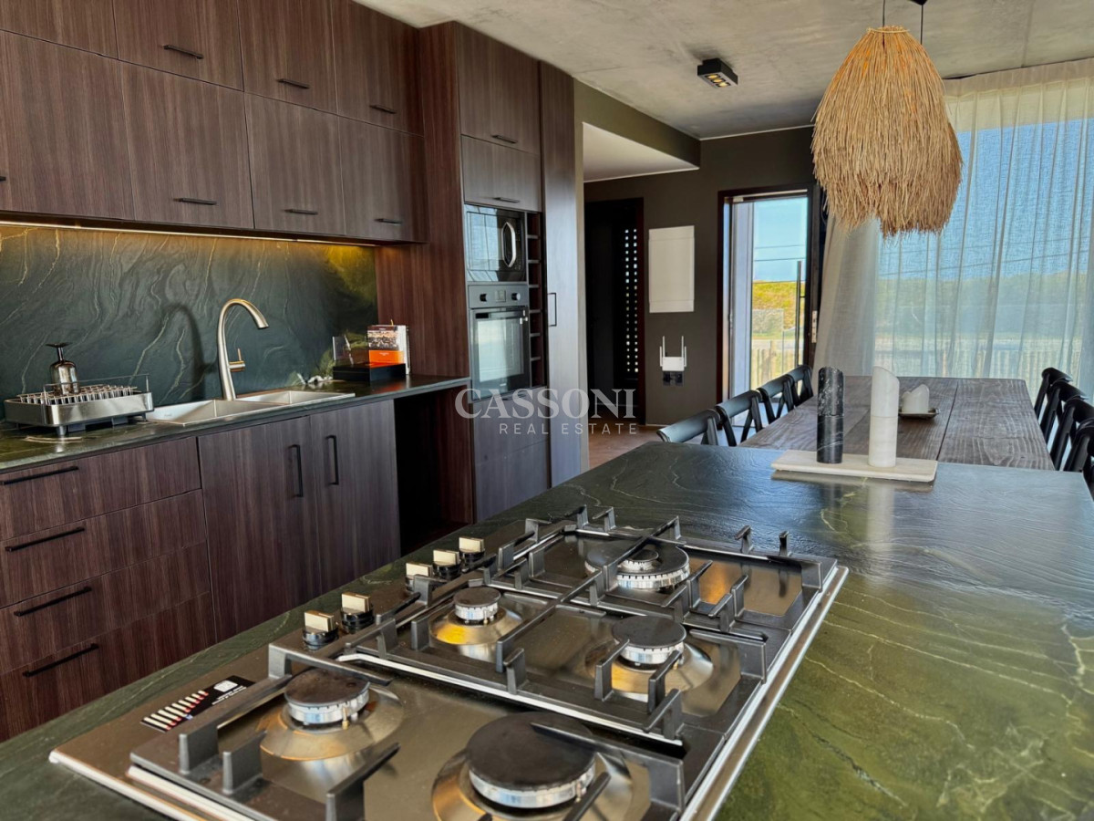 Casa a estrenar primera linea en La Juanita - Imagen 16