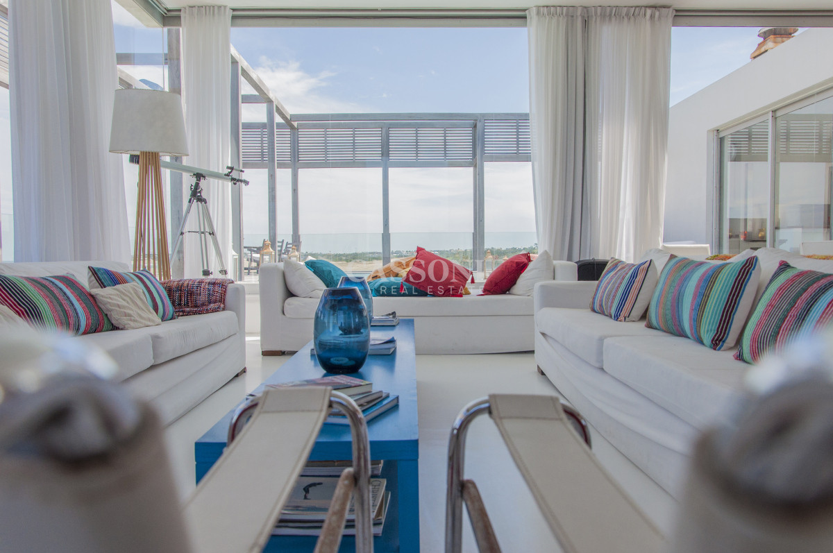 Una joya arquitectónica sobre el mar. - Imagen 26