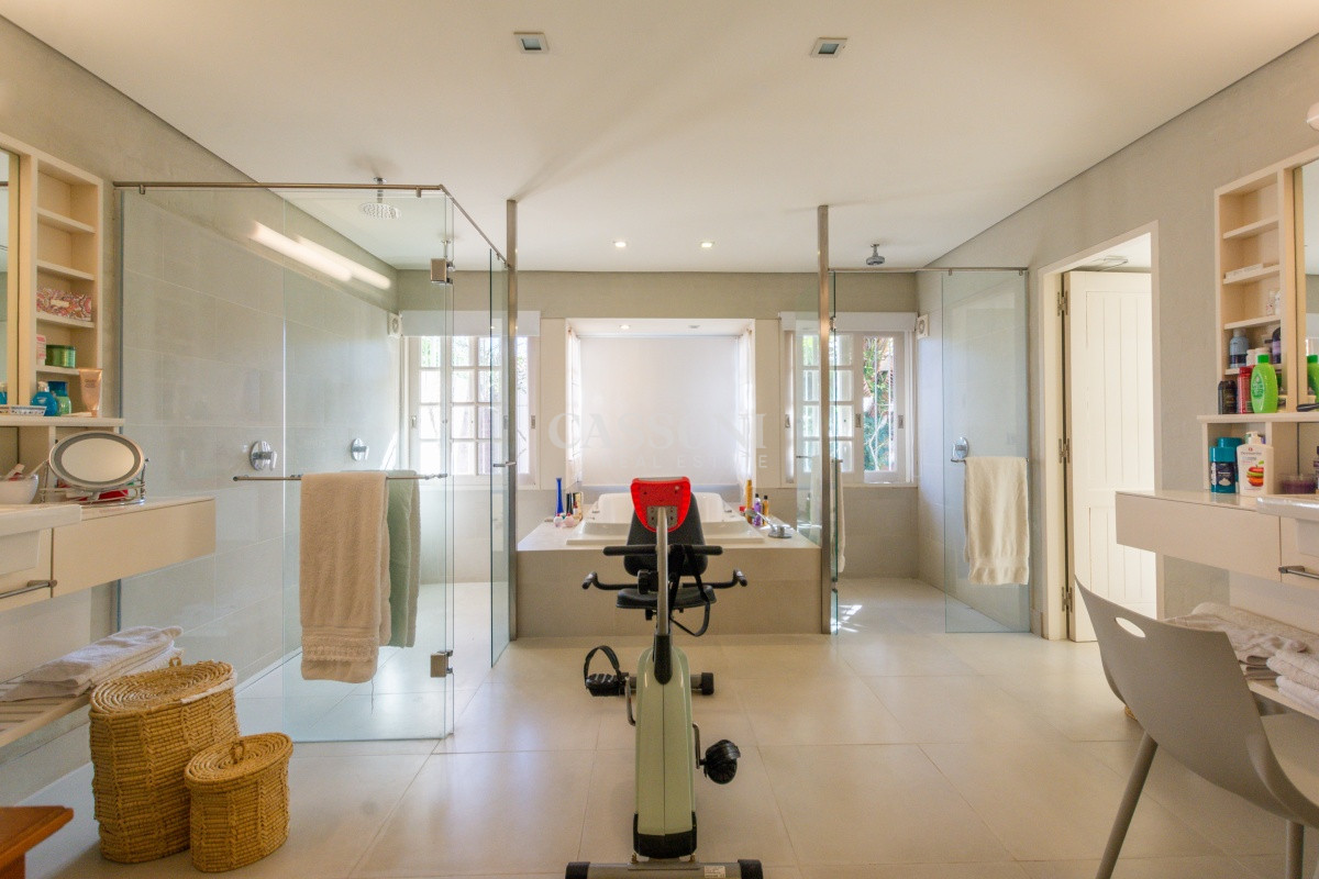 Venta, Residencia en barrio Lugano, 9 Dormitorios - Imagen 6