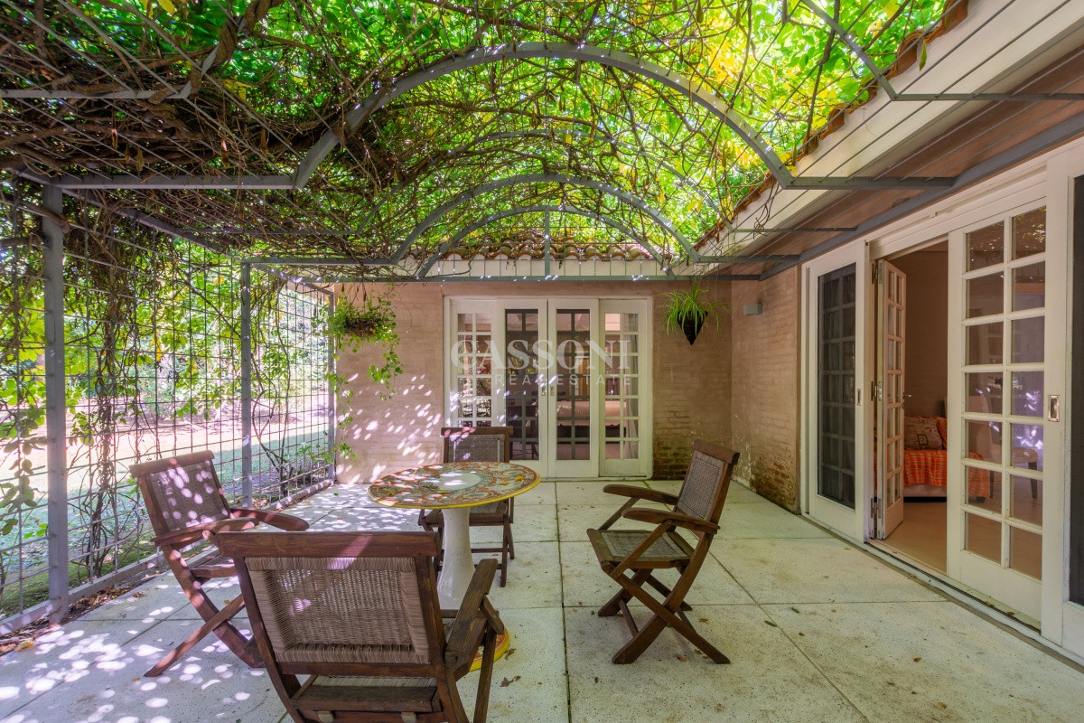 Venta, Residencia en barrio Lugano, 9 Dormitorios - Imagen 5