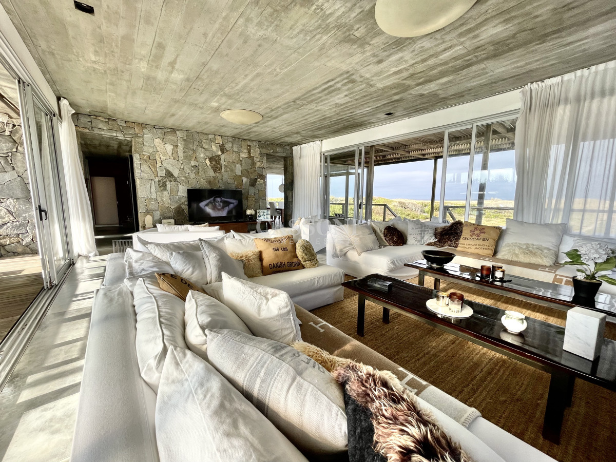 Casa única sobre el mar jose ignacio - Imagen 12