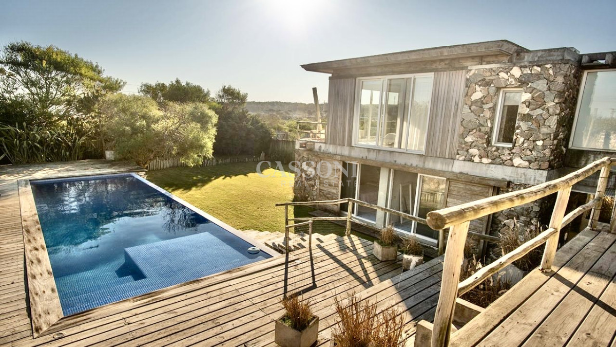 Refugio de diseño en Club de mar - Imagen 9