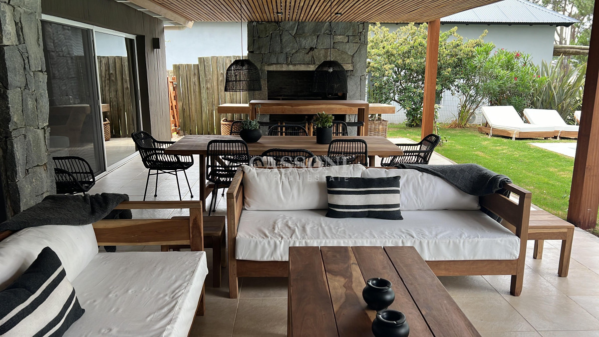 Casa moderna de construcción tradicional en Pinar del Faro - Imagen 4