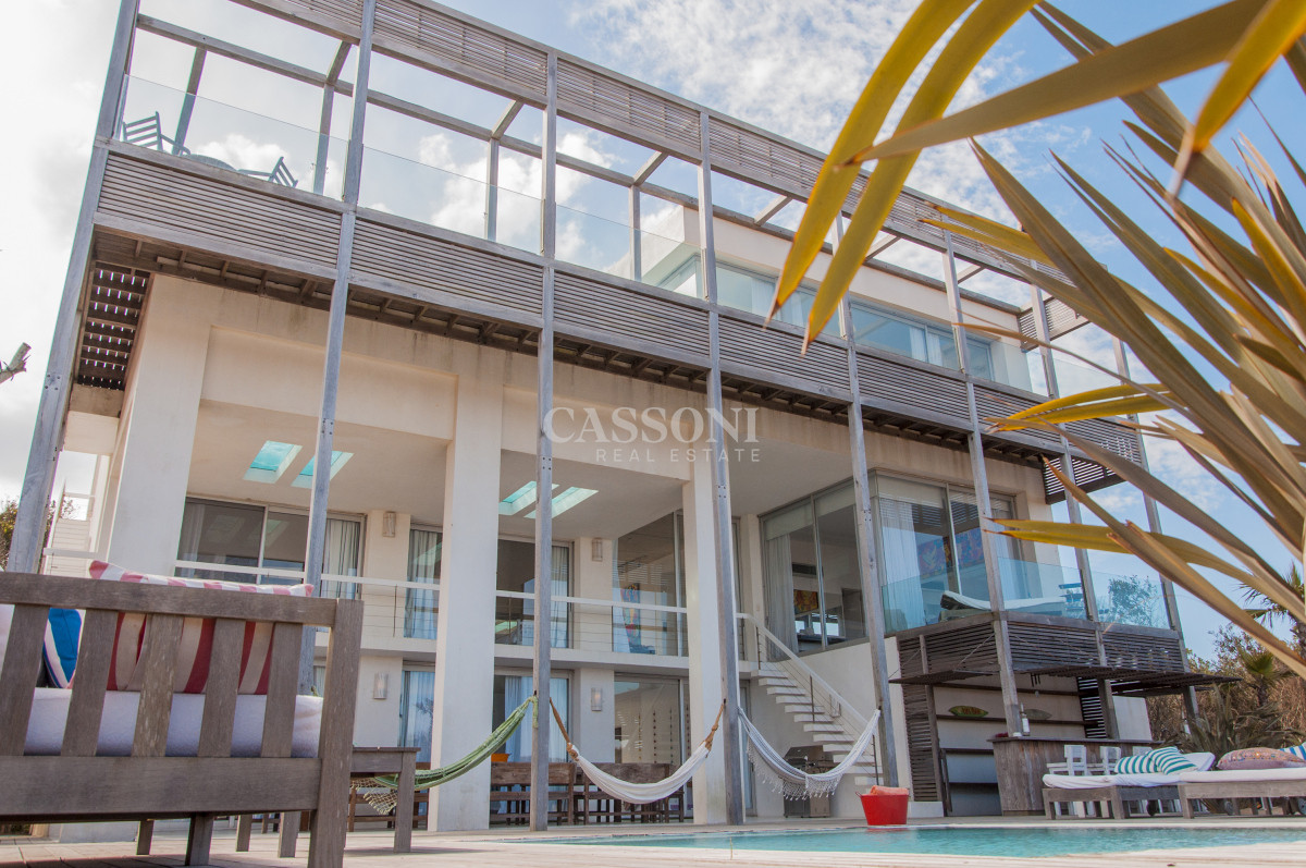 Una joya arquitectónica sobre el mar. - Imagen 7