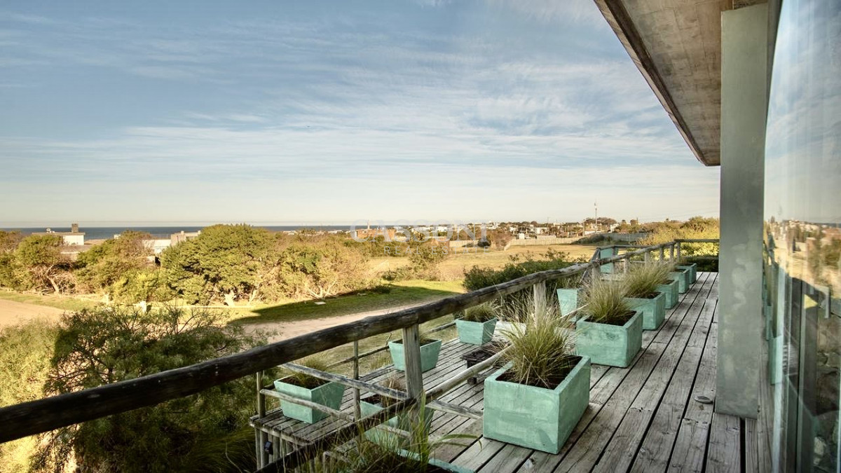 Refugio de diseño en Club de mar - Imagen 16