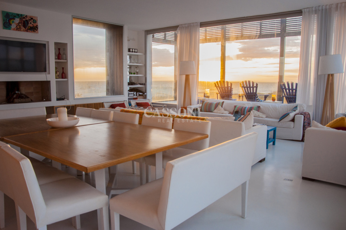 Una joya arquitectónica sobre el mar. - Imagen 32