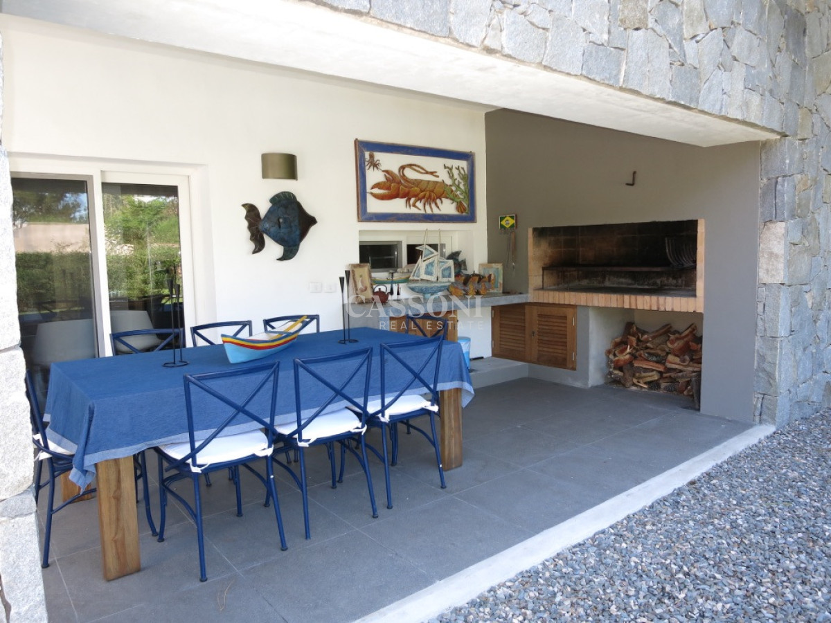 Espectacular Casa En La Arbolada 4 Dormitorios - Imagen 22