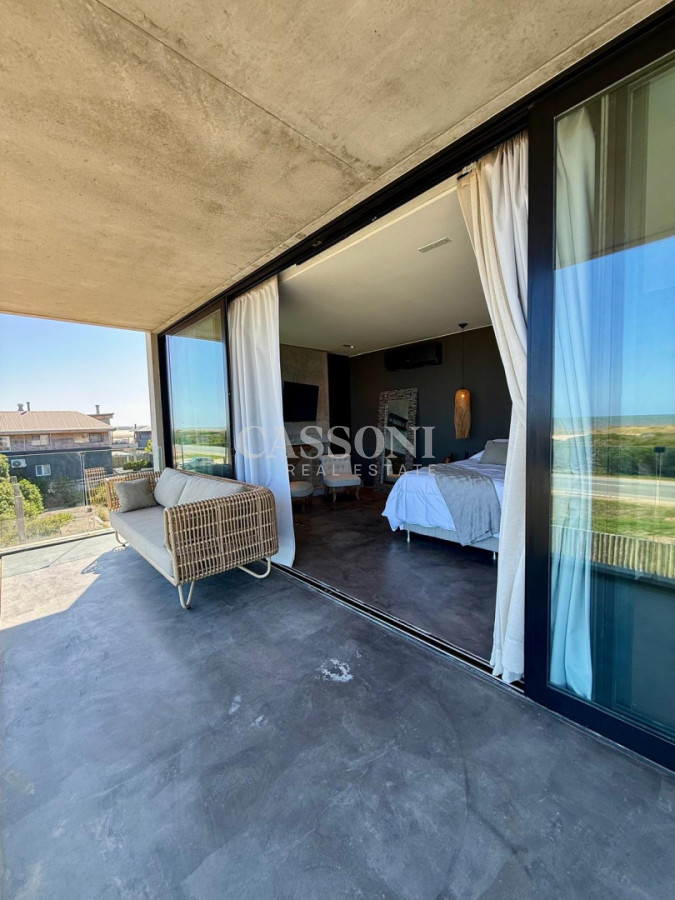 Casa a estrenar primera linea en La Juanita - Imagen 36