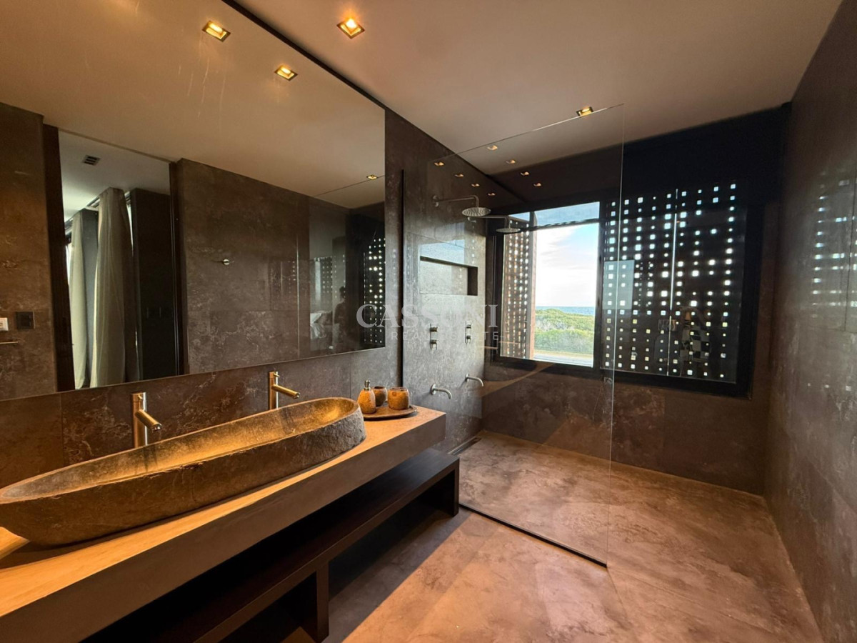 Casa a estrenar primera linea en La Juanita - Imagen 26