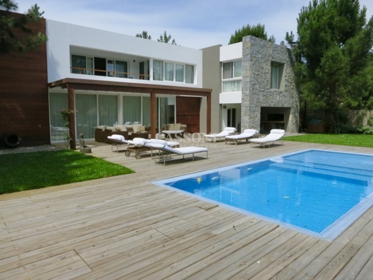 Espectacular Casa En La Arbolada 4 Dormitorios - Imagen 25