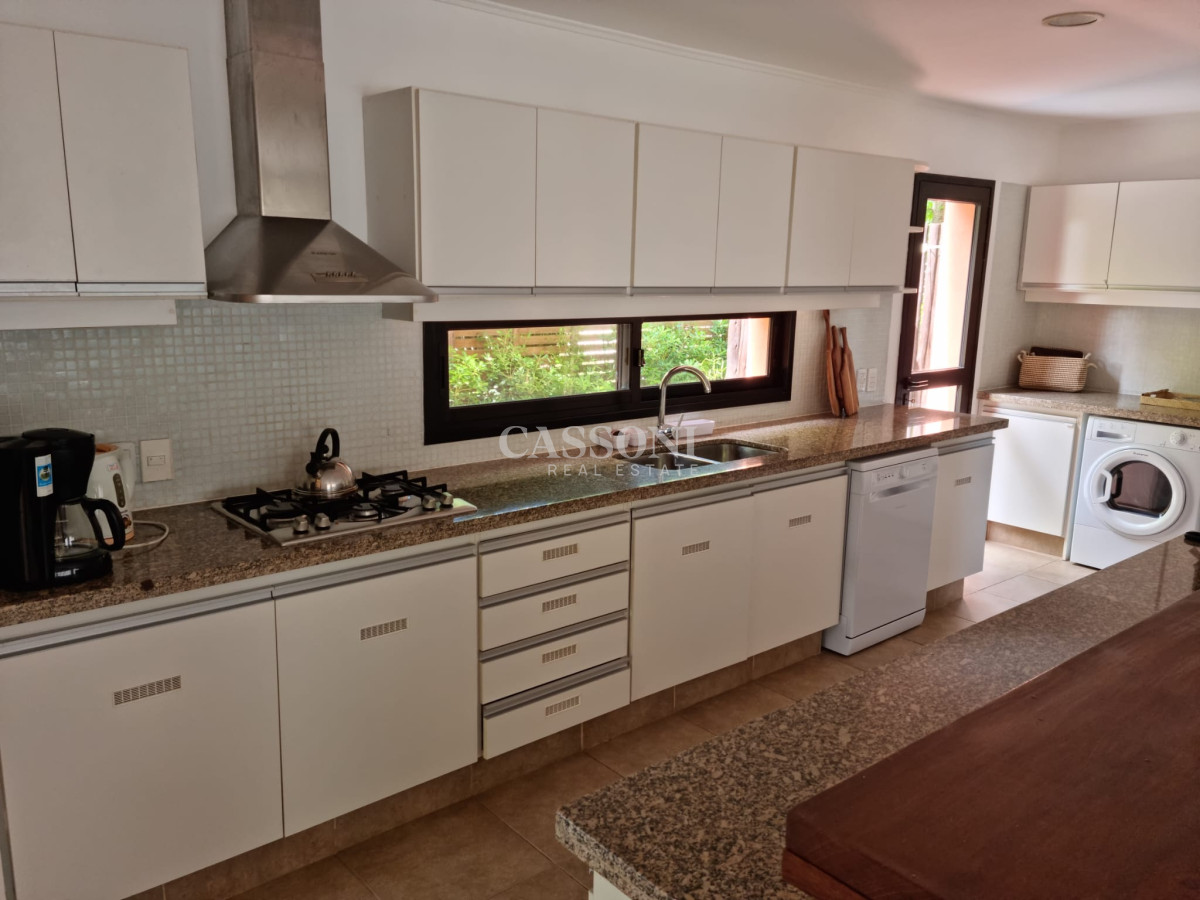 Hermosa Casa de 2 Dormitorios - Imagen 5