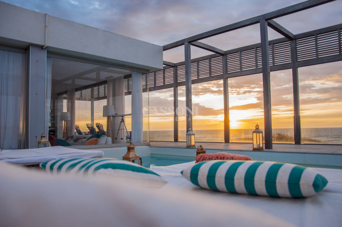 Una joya arquitectónica sobre el mar. - Imagen 34