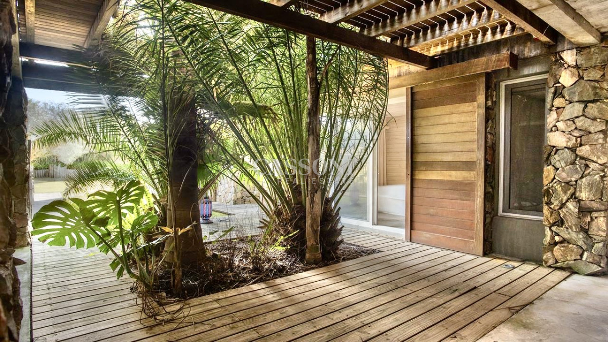 Refugio de diseño en Club de mar - Imagen 26