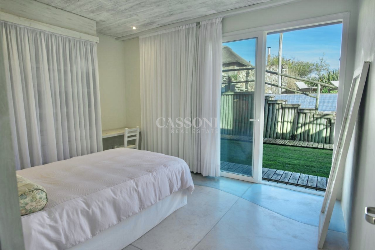 Refugio de diseño en Club de mar - Imagen 22