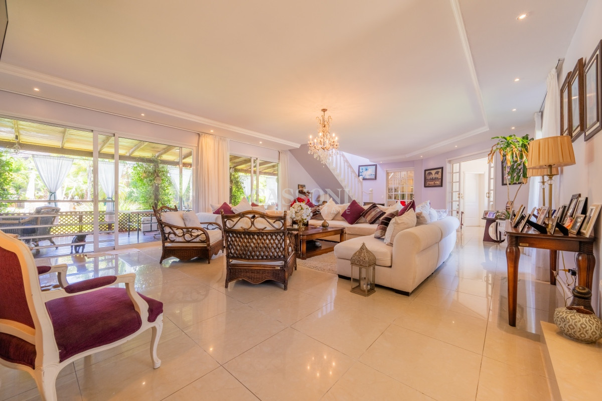 Venta, Espectacular Residencia en Barrio Privado, La Arbolada - Imagen 5