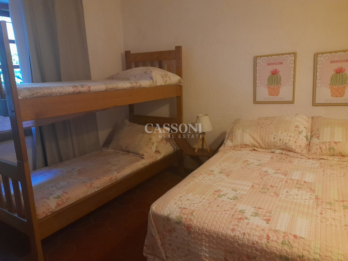 Venta Casa de 3 Dormitorios, A pasos de Playa Brava - Imagen 8