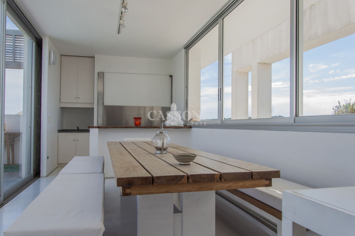 Una joya arquitectónica sobre el mar. - Imagen 43