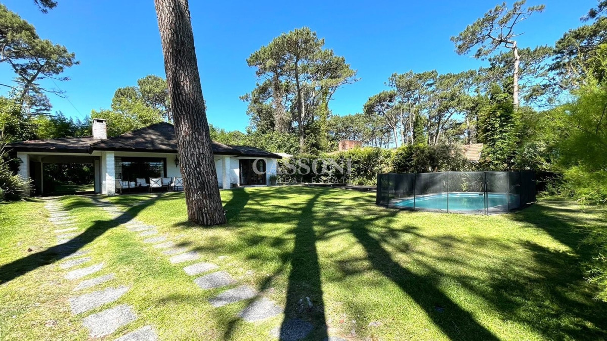 Alquiler Temporal Casa Grande Playa Mansa - Imagen 4