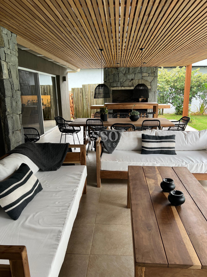 Casa moderna de construcción tradicional en Pinar del Faro - Imagen 3