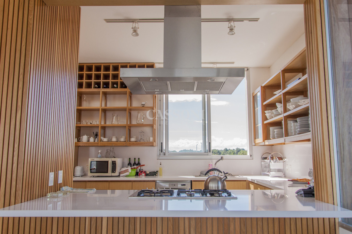 Una joya arquitectónica sobre el mar. - Imagen 30