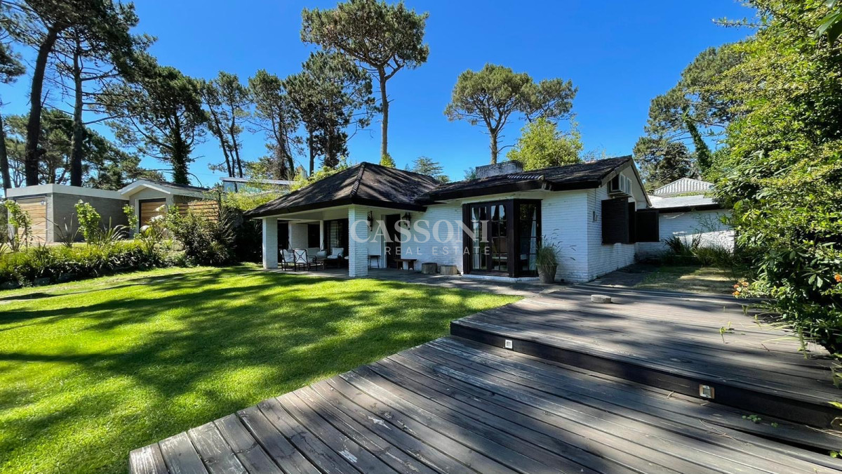 Alquiler Temporal Casa Grande Playa Mansa - Imagen 2