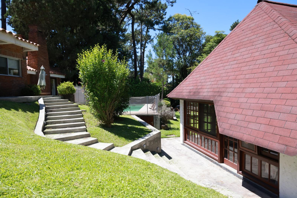 EN ALQUILER Y VENTA!  CASA DE 3 DORMITORIOS, BARRIO PINARES