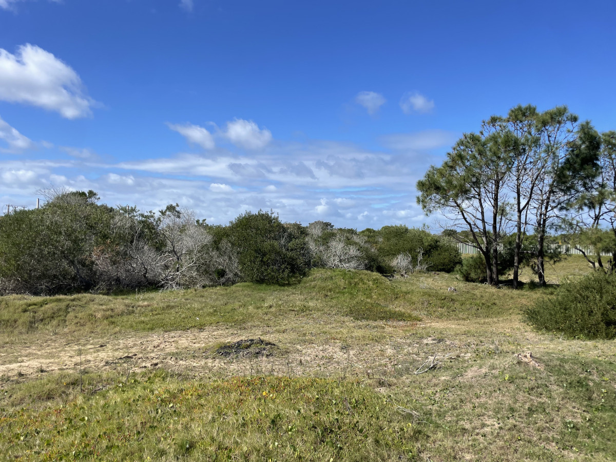 Terreno en Primera Línea de Laguna Escondida
